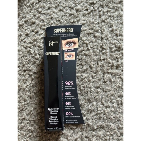 IT COSMETICS SUPERHERO Volumizing MASCARA - Super Black - FULL SIZE 9ml - Picture 1 of 3